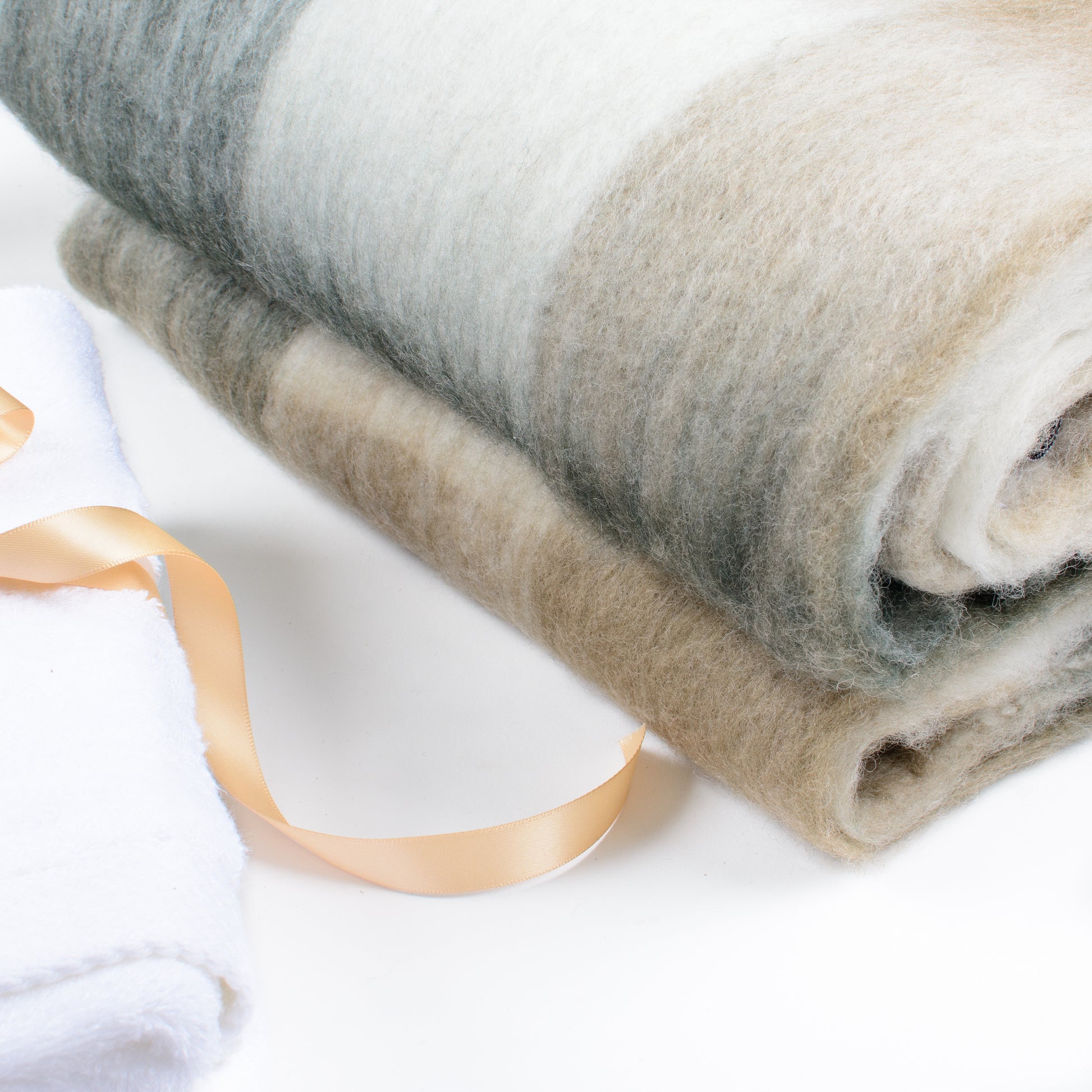 Deluxe Home - Gift Boxes NZ - Gifts of Distinction