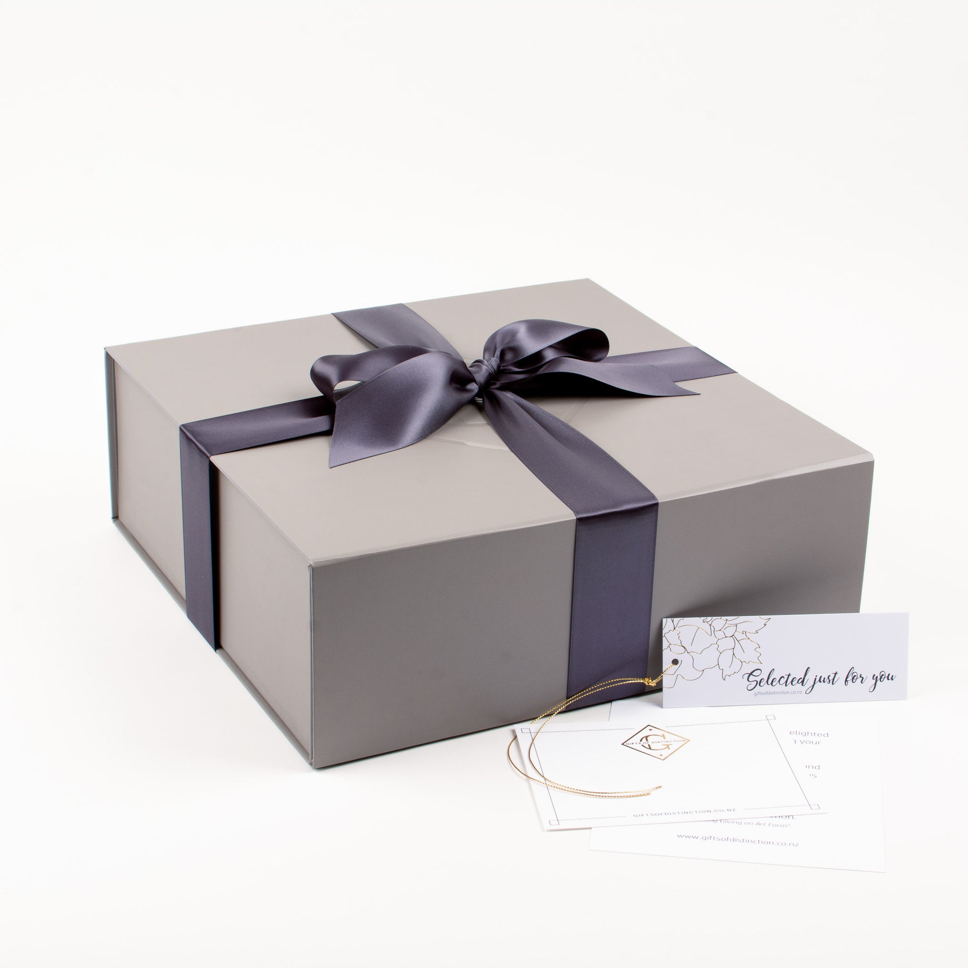 Welcome Home Deluxe - Gift Boxes NZ - Gifts of Distinction