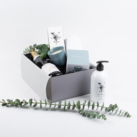 Gift box included bubbles,  vegan hand wash, scented candle and hand towels.
